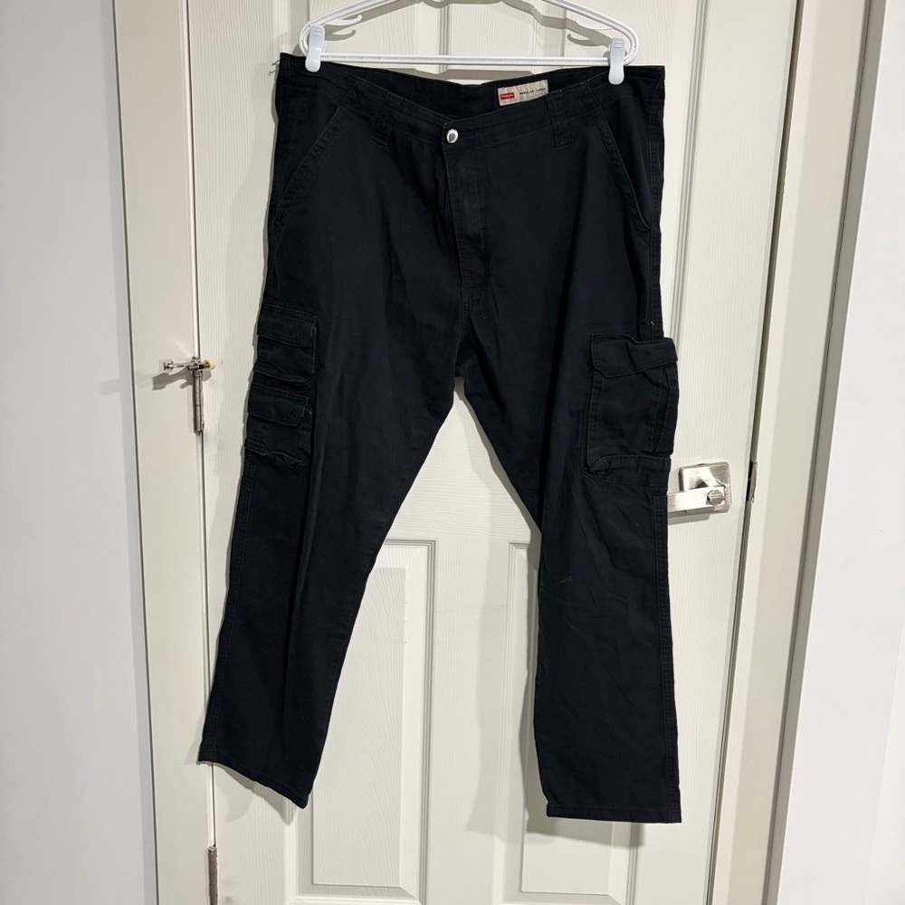 Wrangler Cargo Pants – Regular Taper – Size 40x30